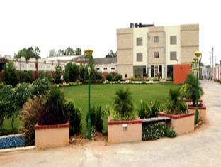 Hotel Radiance Bhilwara Dış mekan fotoğraf